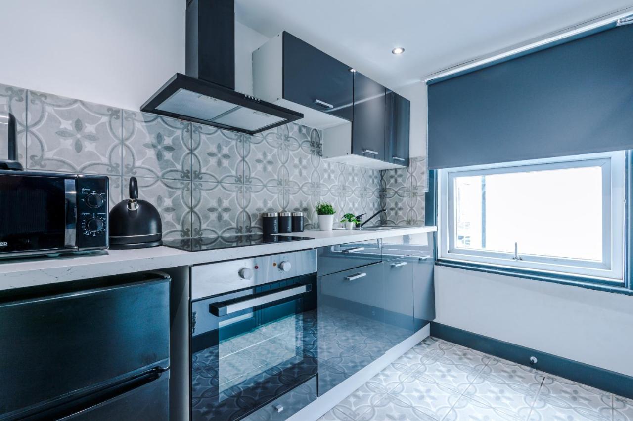 Empire Blackpool Apartments - George St エクステリア 写真