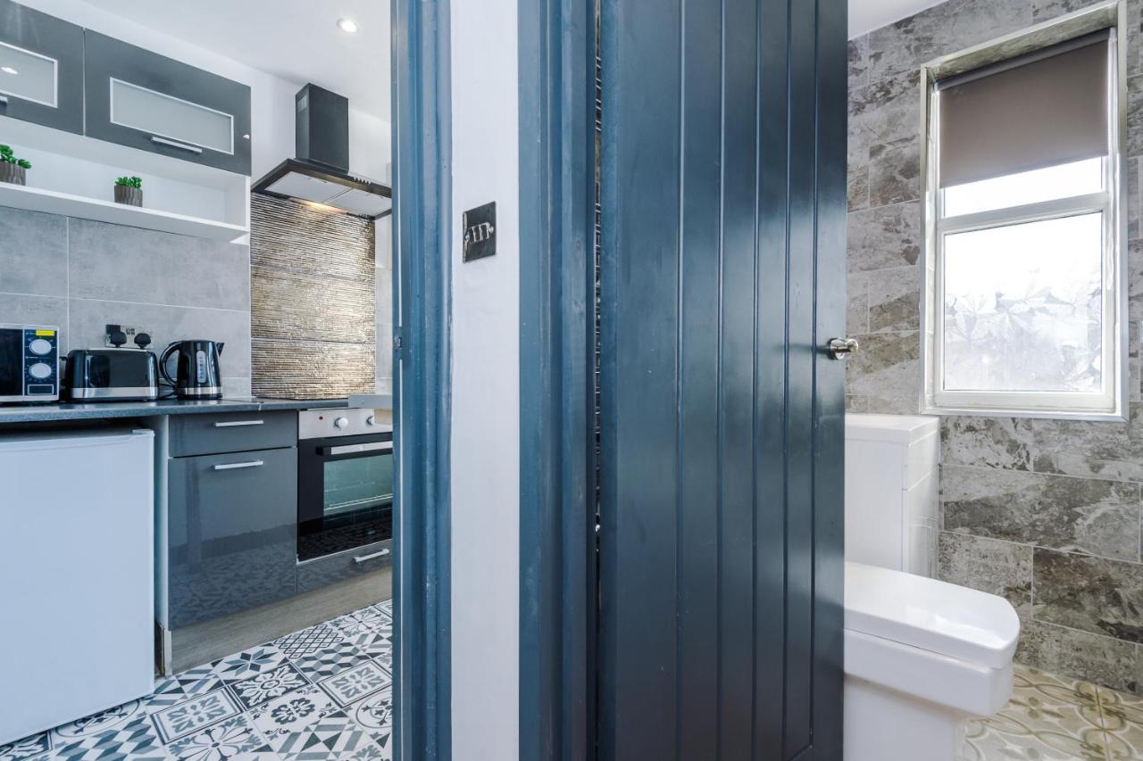 Empire Blackpool Apartments - George St エクステリア 写真